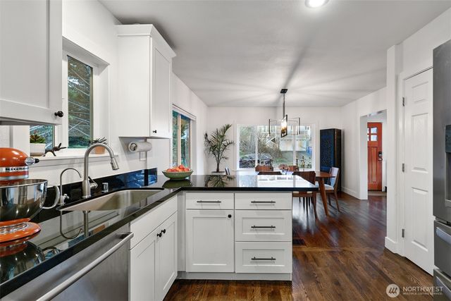 347 29th Avenue, Seattle, WA 98122