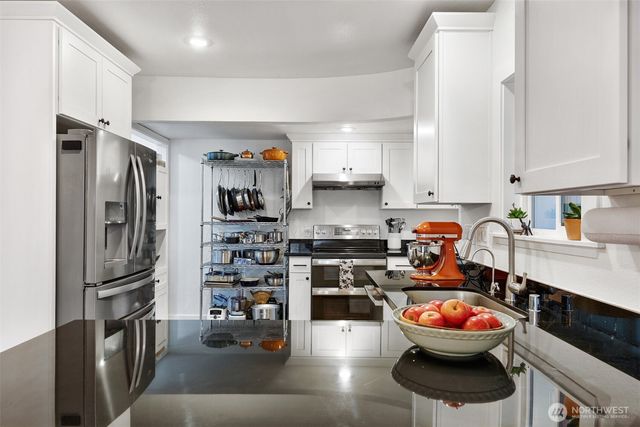 347 29th Avenue, Seattle, WA 98122