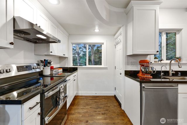 347 29th Avenue, Seattle, WA 98122