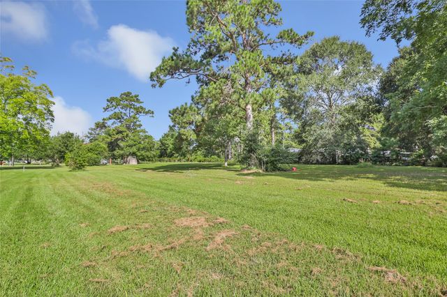 346 County Road 2270, Cleveland, TX 77327