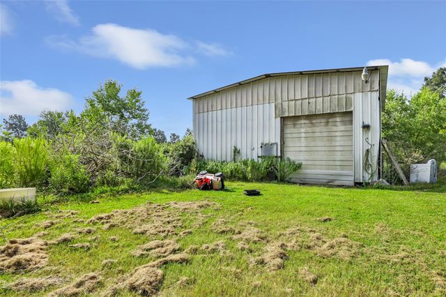 346 County Road 2270, Cleveland, TX 77327