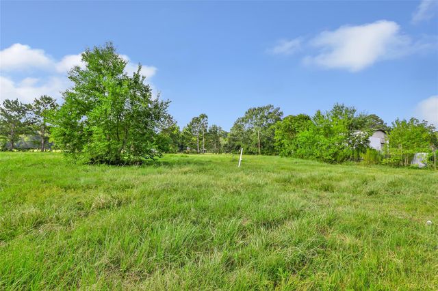 346 County Road 2270, Cleveland, TX 77327