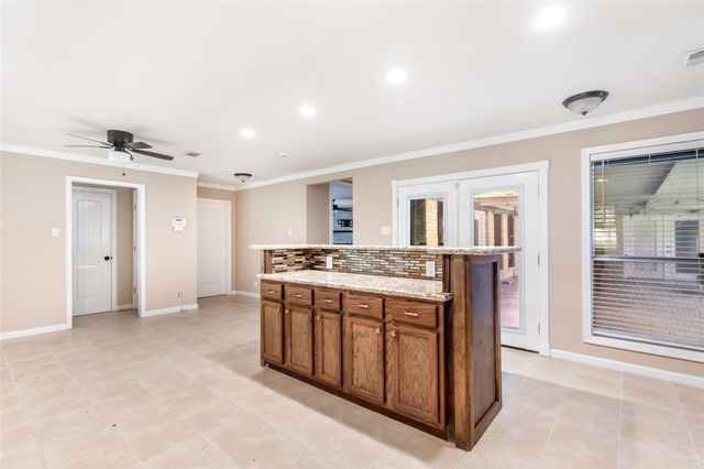 346 County Road 2270, Cleveland, TX 77327