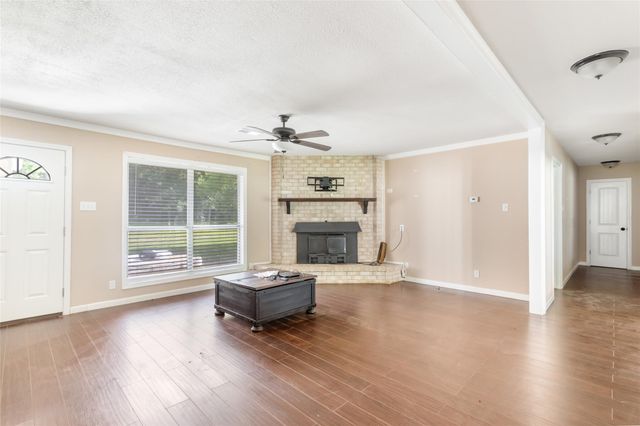 346 County Road 2270, Cleveland, TX 77327