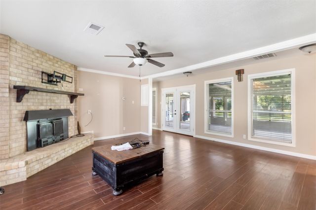 346 County Road 2270, Cleveland, TX 77327