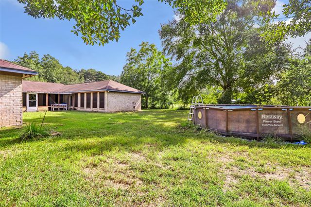 346 County Road 2270, Cleveland, TX 77327