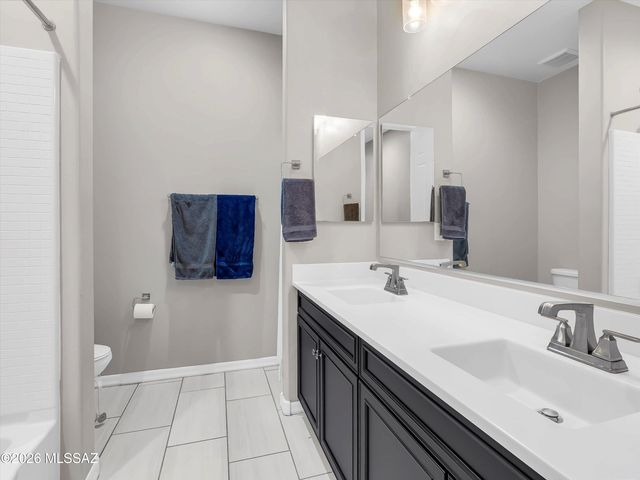 10857 W Sarabella Drive, Marana, AZ 85653