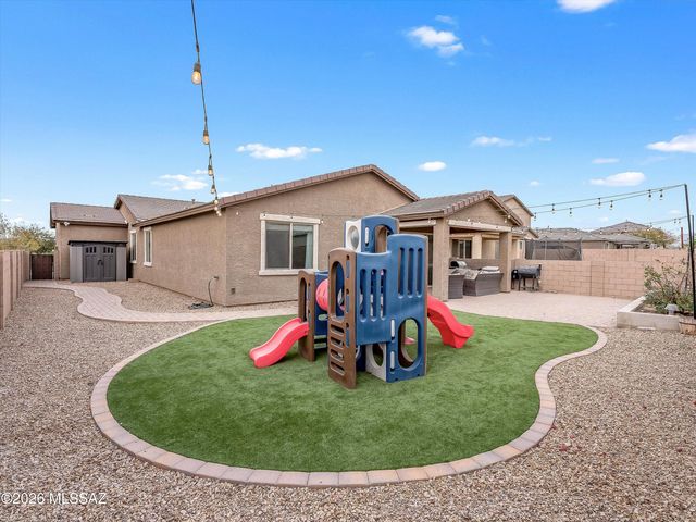 10857 W Sarabella Drive, Marana, AZ 85653