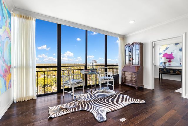 6335 W Northwest Highway 2015, Dallas, TX 75225