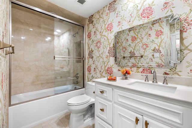 6335 W Northwest Highway 2015, Dallas, TX 75225