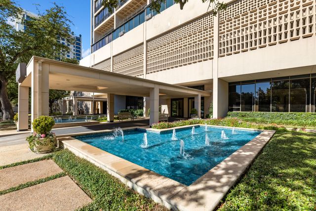 6335 W Northwest Highway 2015, Dallas, TX 75225