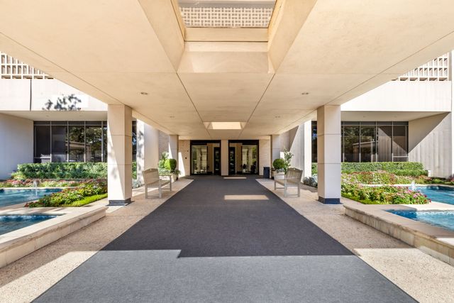 6335 W Northwest Highway 2015, Dallas, TX 75225