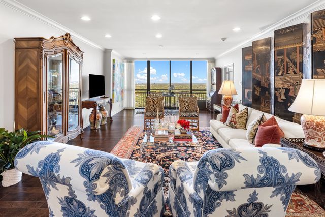 6335 W Northwest Highway 2015, Dallas, TX 75225