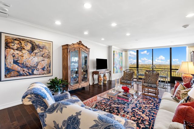 6335 W Northwest Highway 2015, Dallas, TX 75225