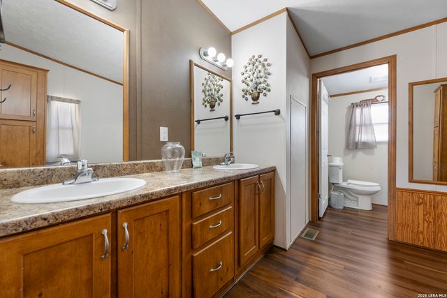 494 County Road 4638, Hondo, TX 78861