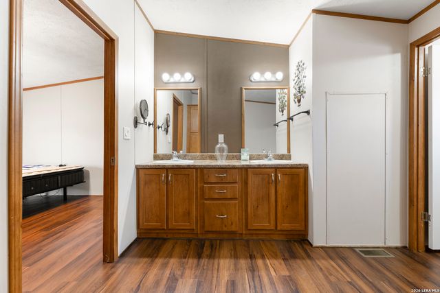 494 County Road 4638, Hondo, TX 78861