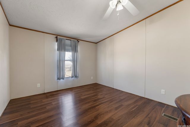 494 County Road 4638, Hondo, TX 78861