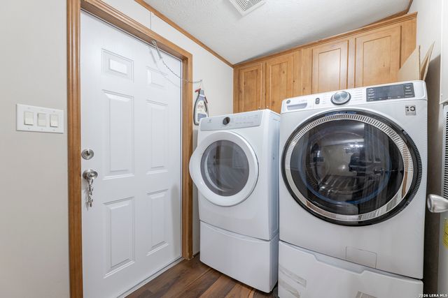 494 County Road 4638, Hondo, TX 78861