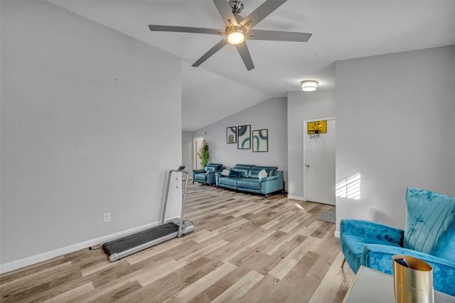 15215 SW 39TH CIRCLE, Ocala, FL 34473