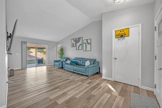 15215 SW 39TH CIRCLE, Ocala, FL 34473