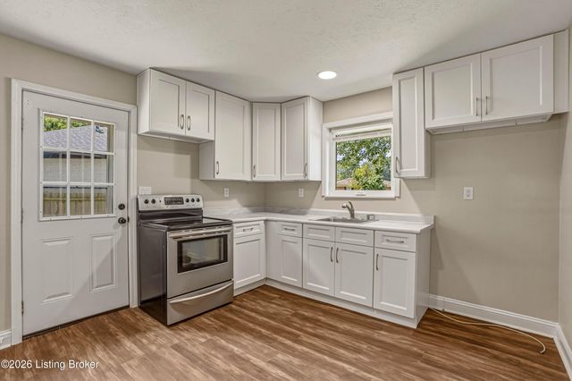 128 Gofton Ct, Louisville, KY 40229