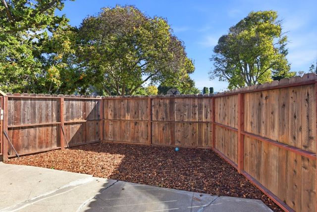 503 W Fox Court, Redwood City, CA 94061