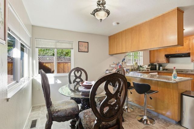 503 W Fox Court, Redwood City, CA 94061