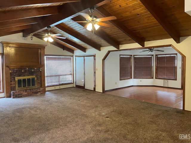 7712 Jensen Avenue, Bakersfield, CA 93308