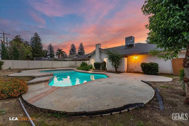 7712 Jensen Avenue, Bakersfield, CA 93308