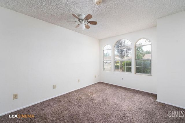 7712 Jensen Avenue, Bakersfield, CA 93308