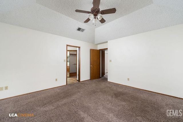 7712 Jensen Avenue, Bakersfield, CA 93308