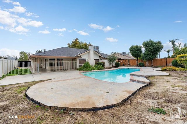 7712 Jensen Avenue, Bakersfield, CA 93308