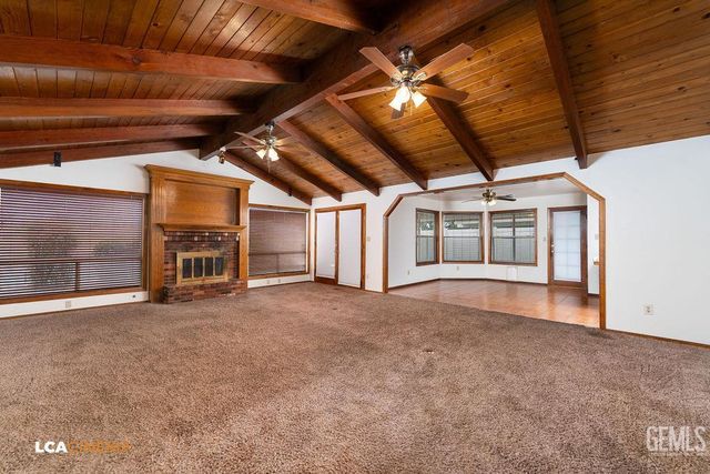 7712 Jensen Avenue, Bakersfield, CA 93308