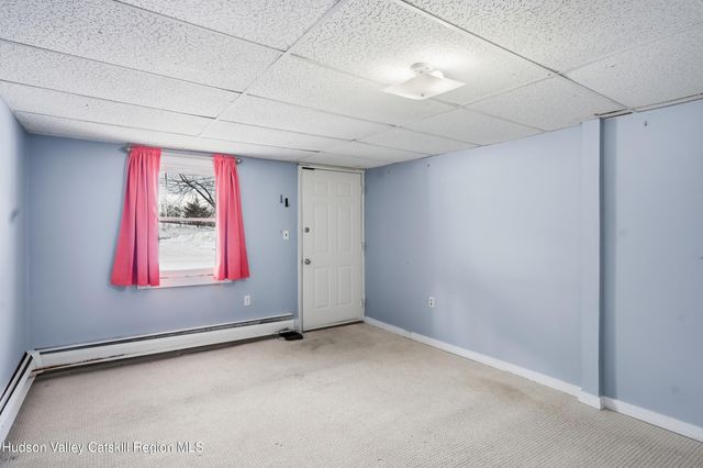 5562 New York 9g, Livingston, NY 12534