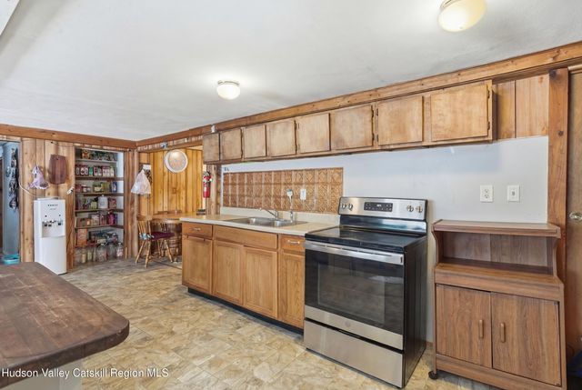 5562 New York 9g, Livingston, NY 12534