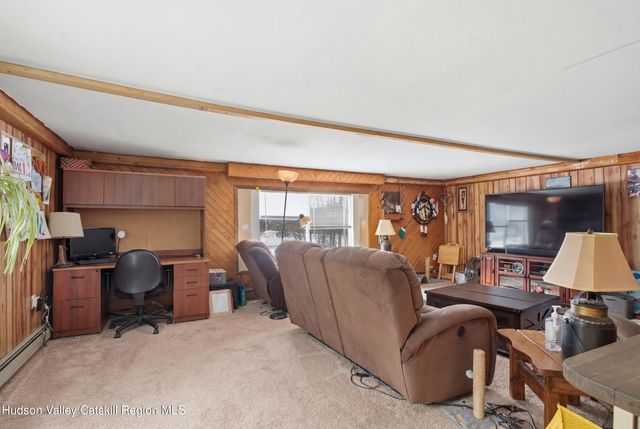 5562 New York 9g, Livingston, NY 12534