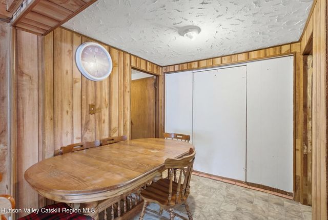 5562 New York 9g, Livingston, NY 12534