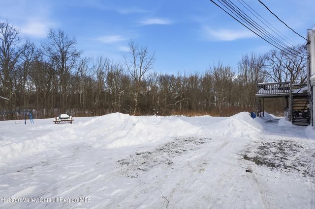 5562 New York 9g, Livingston, NY 12534