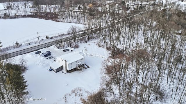 5562 New York 9g, Livingston, NY 12534