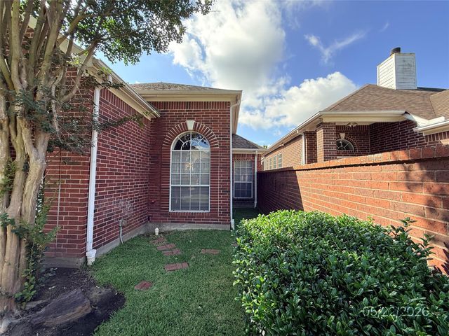4627 Cashel Spring Drive, Houston, TX 77069