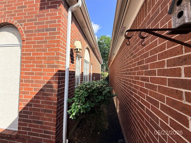 4627 Cashel Spring Drive, Houston, TX 77069