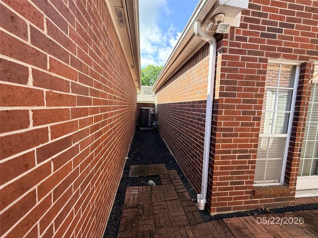 4627 Cashel Spring Drive, Houston, TX 77069
