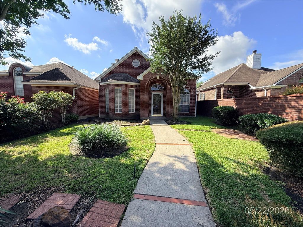 4627 Cashel Spring Drive, Houston, TX 77069