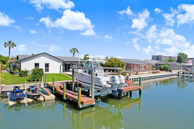 3926 VENETIAN WAY, Tampa, FL 33634