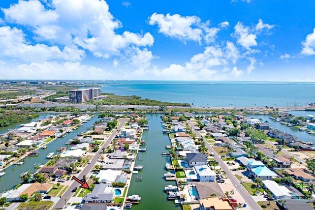 3926 VENETIAN WAY, Tampa, FL 33634