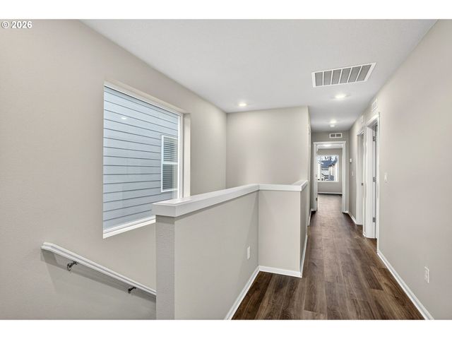 1939 Nw KENT St, Mc Minnville, OR 97128