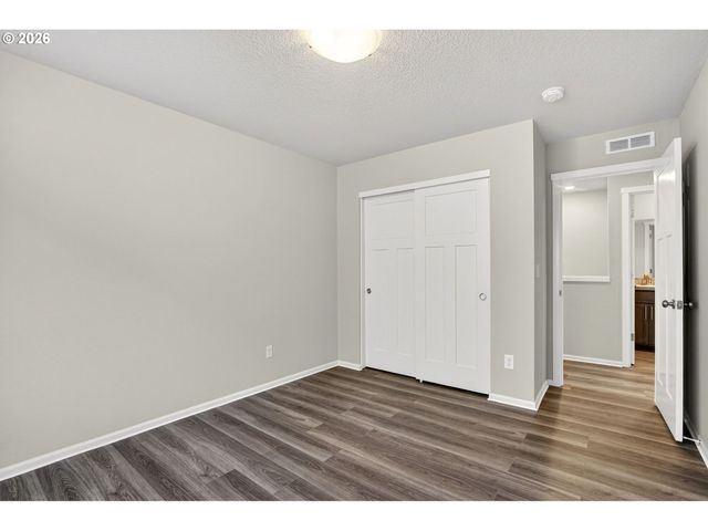 1939 Nw KENT St, Mc Minnville, OR 97128