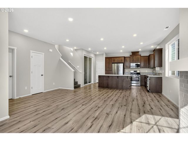 1939 Nw KENT St, Mc Minnville, OR 97128