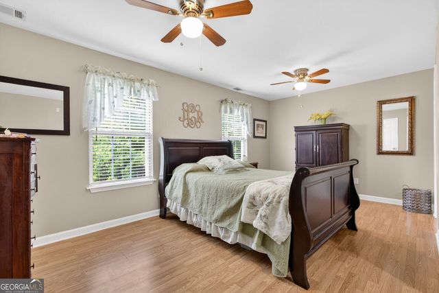 2484 Stonegate Drive NW, Acworth, GA 30101