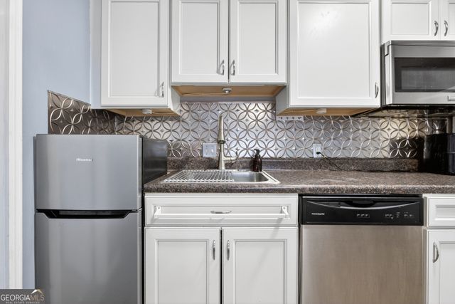 2484 Stonegate Drive NW, Acworth, GA 30101